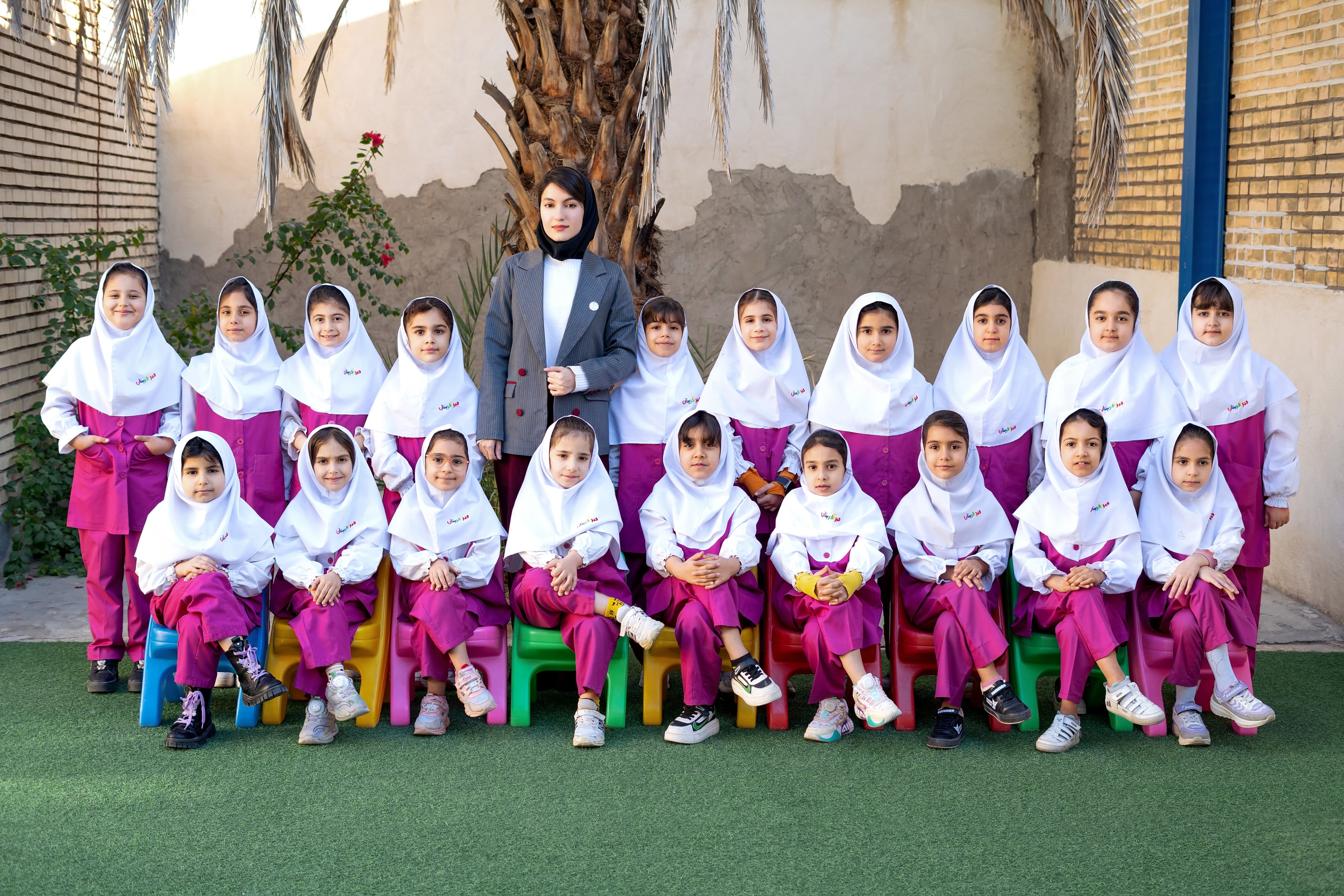 پیش دبستان مهرآفرینان فرزانه ارجان 